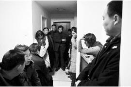 平远为什么选择专业追讨公司来处理您的债务纠纷？